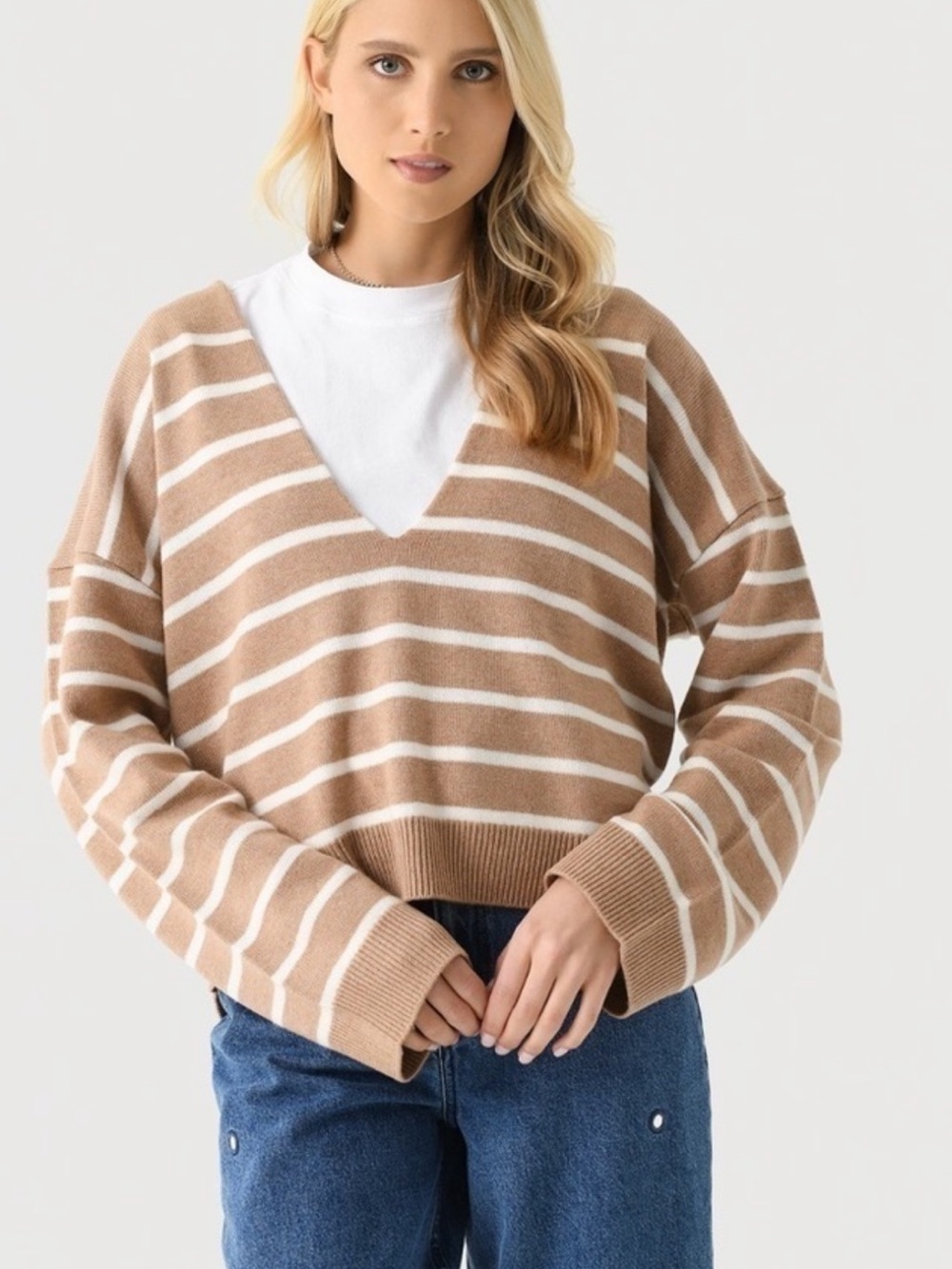 Solid & Striped Lowell Top V-Neck Cropped Sweater - Beige and White